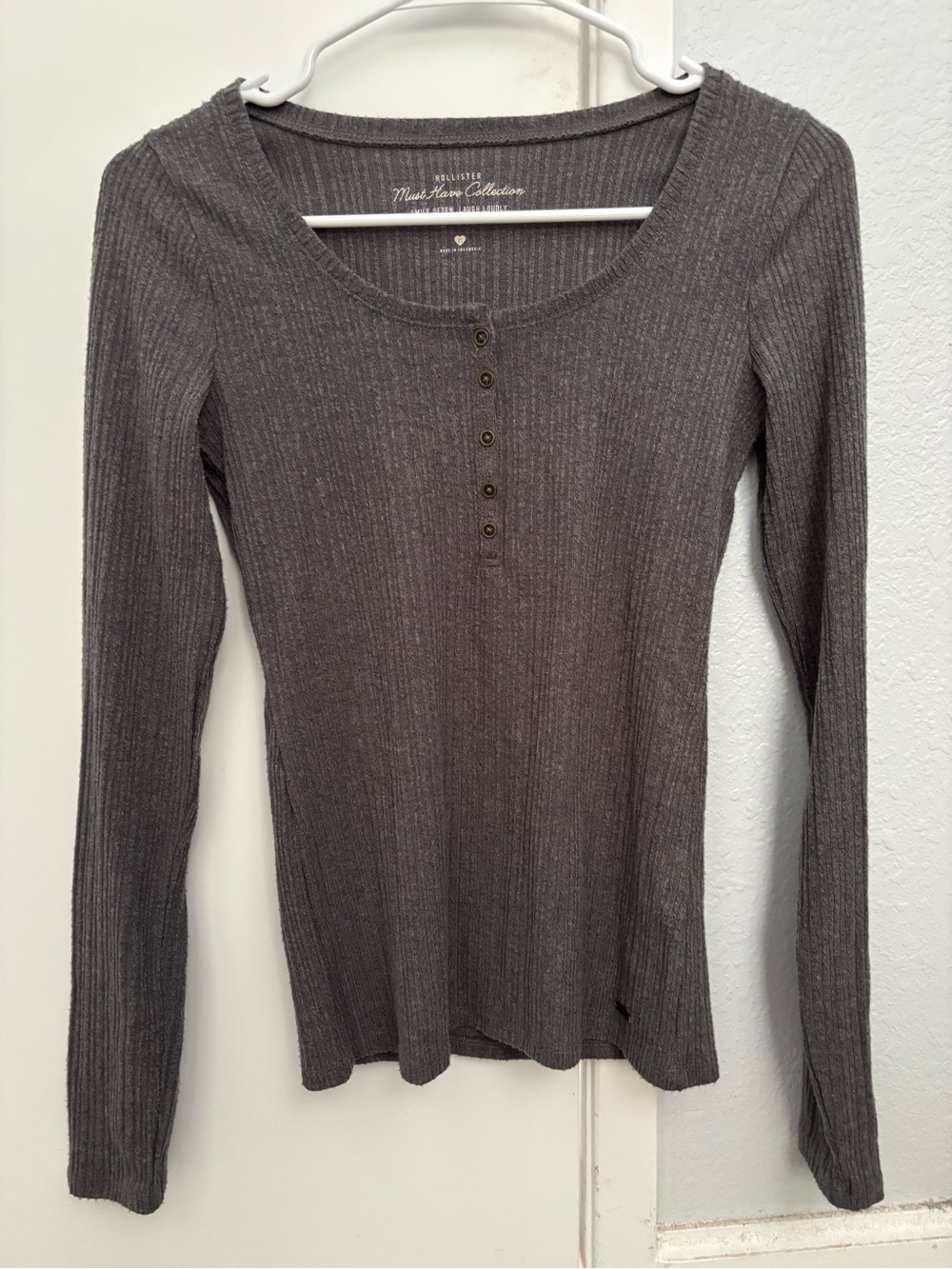 Hollister Ribbed Henley Long Sleeve Top